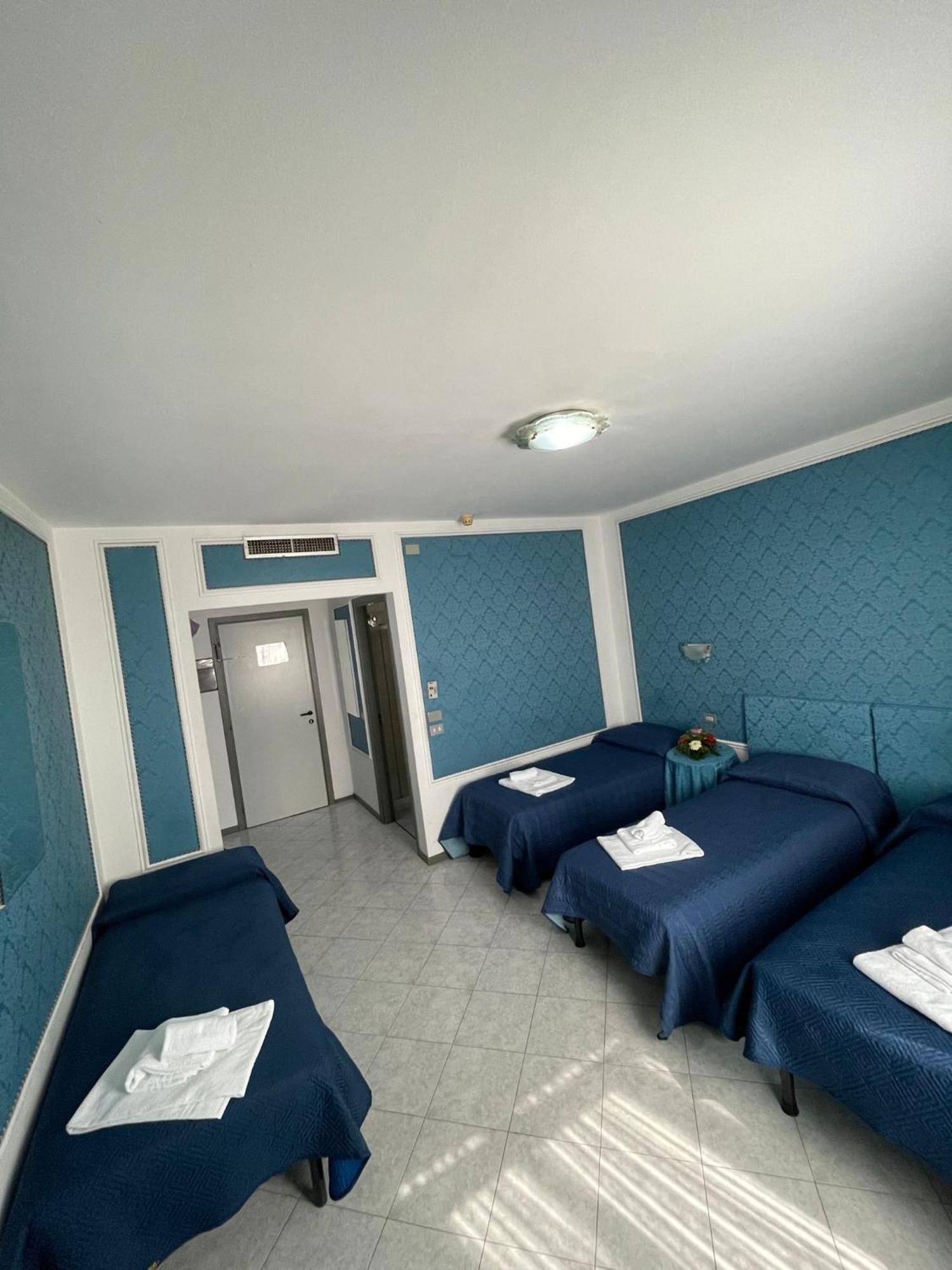 Hotel Michelangelo Рецато Екстериор снимка