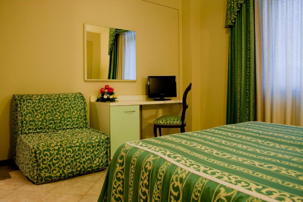 Hotel Michelangelo Рецато Екстериор снимка