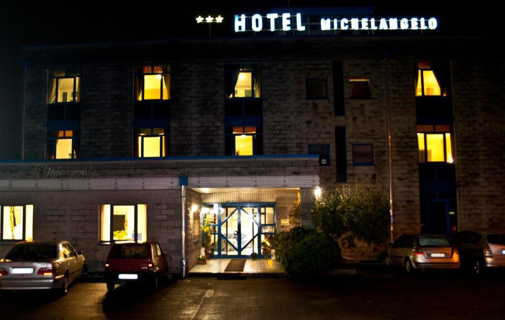 Hotel Michelangelo Рецато Екстериор снимка