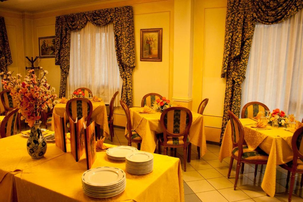 Hotel Michelangelo Рецато Екстериор снимка