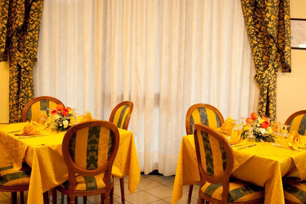 Hotel Michelangelo Рецато Екстериор снимка